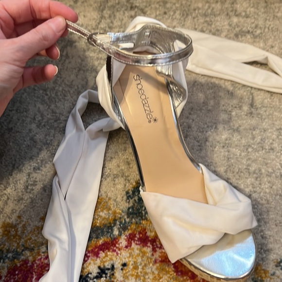 White wrap around platform sandals - Picture 6 of 9